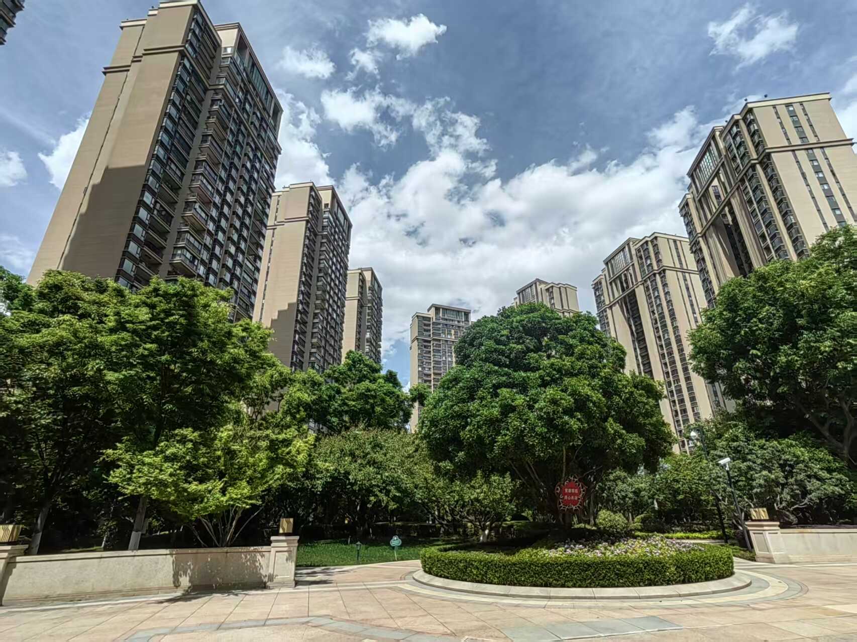 万科翡翠滨江一期